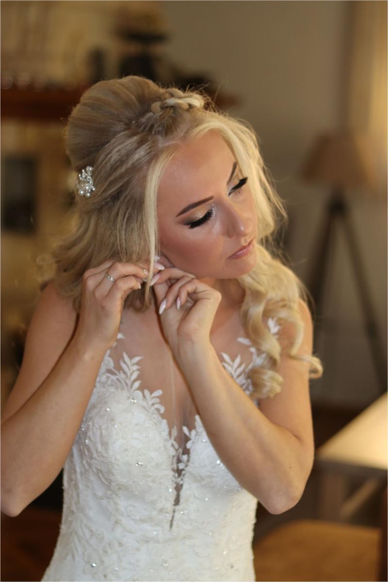 bride with jewellery