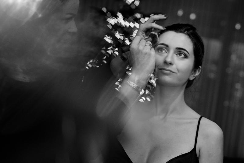 make-up artist applies make-up 