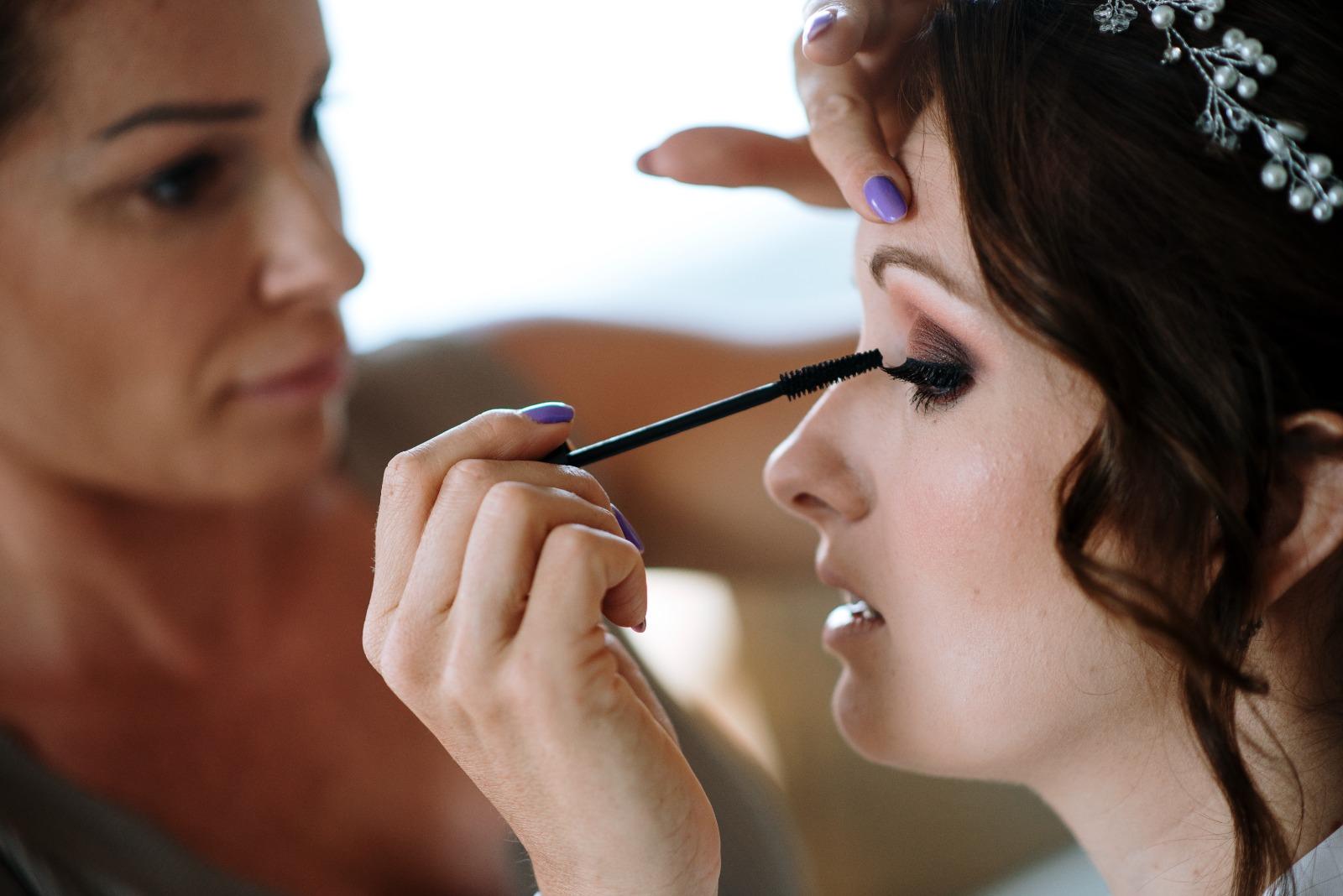 eye makeup